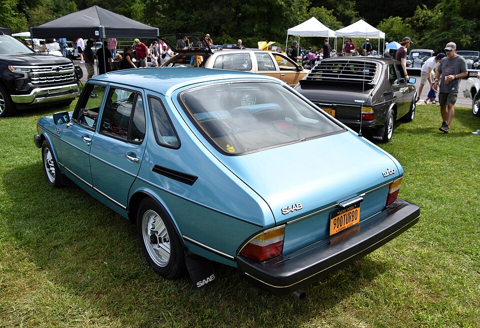 File:Saab 900 Turbo (1978) (54000006968).jpg