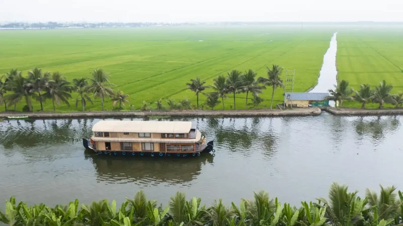kerala houseboat honeymoon tour boat