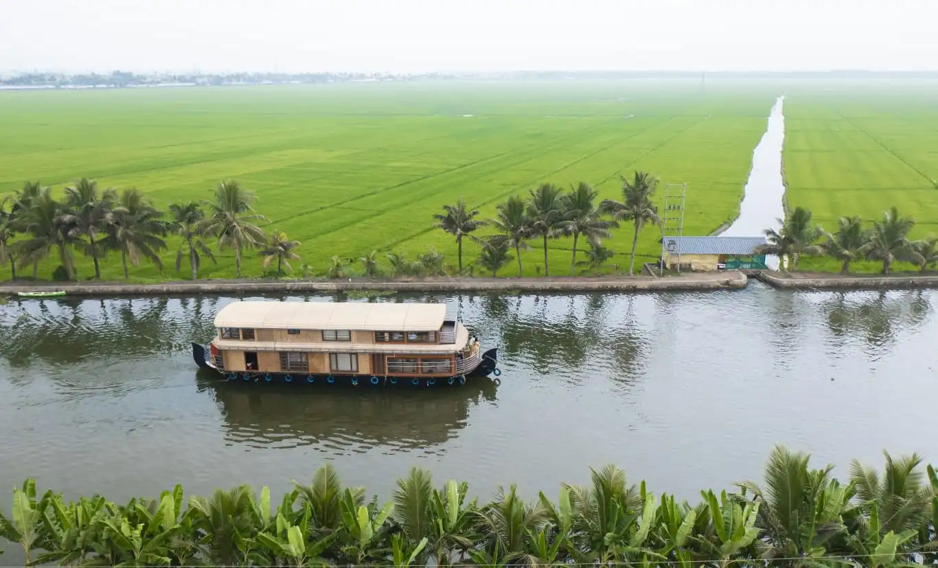 kerala houseboat honeymoon tour boat